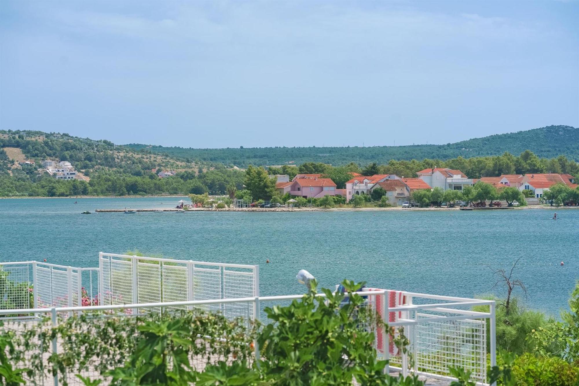 Apartments Picikato Bilice Buitenkant foto